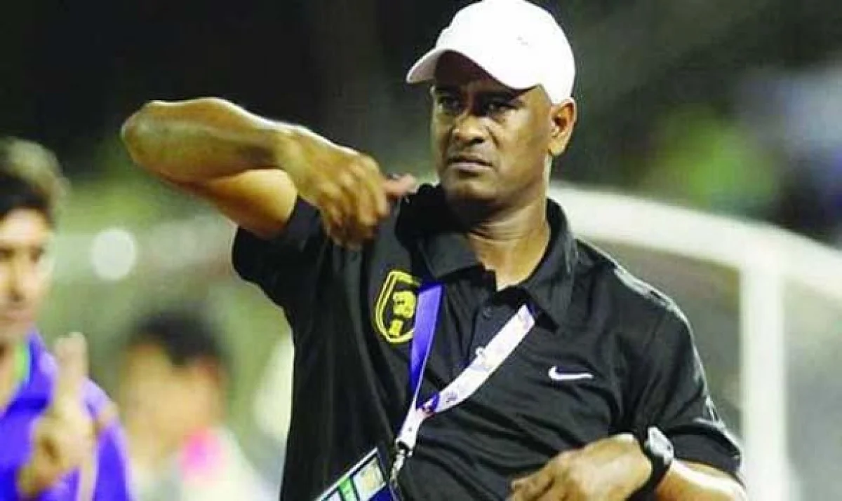 تسريبات تكشف عن اسم وجنسية مدرب الاتحاد الجديد