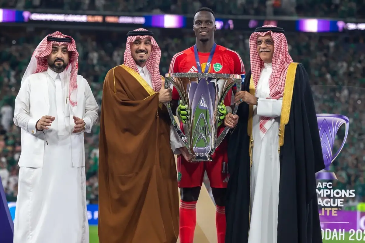 عاجل: رئيس الاتحاد الاسيوي يكشف تفاصيل عن انجاز الآهلي في كأس الابطال الذي لم يسبقه اليه احد