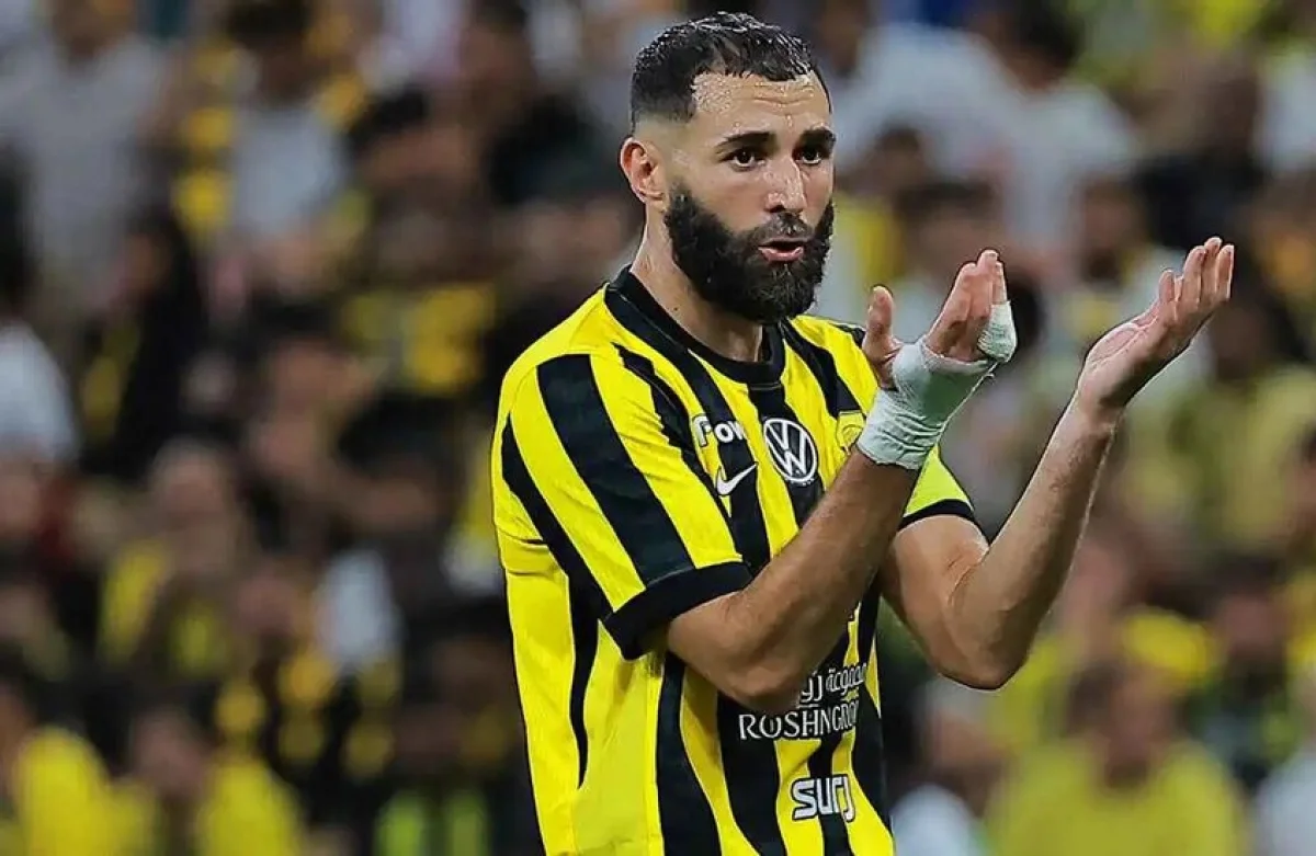 صورة لبنزيما من الديربي امام النصر تكشف موقفه من التعادل الذي اغضب رونالدو