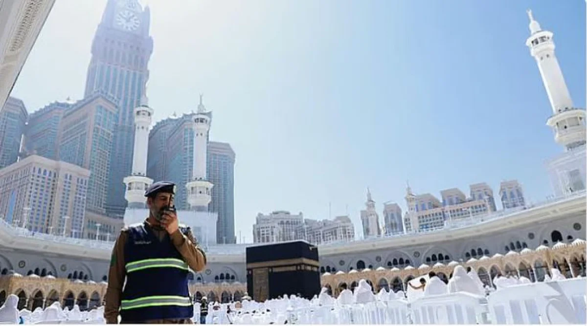 الداخلية السعودية تحدد قائمة جديدة من العبارات الممنوعة على الحجاج في موسم 1447