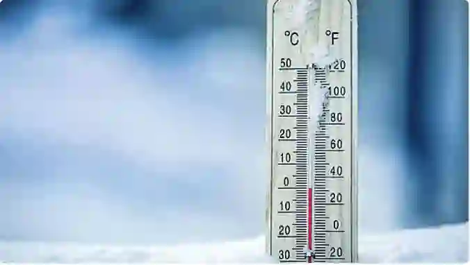 موجة شديدة البرودة من فجر السبت تضرب 7 مناطق سعودية ودرجات الحرارة تصل الى -2 