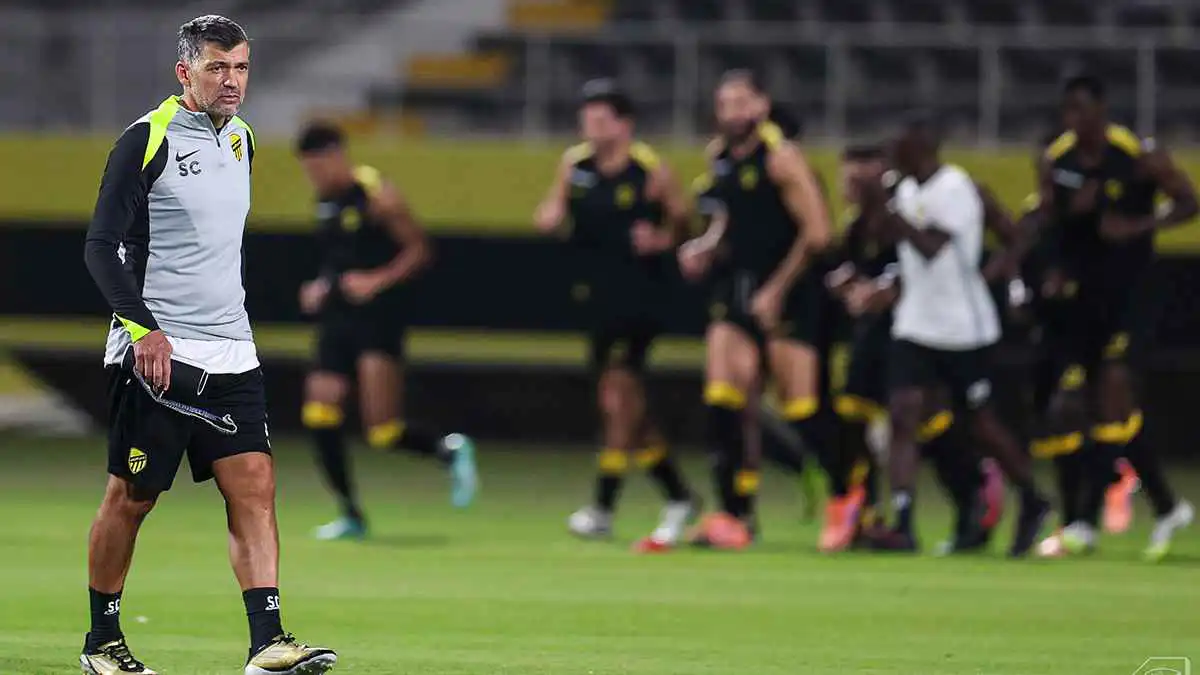 كونسيساو يفتح ابواب الجحيم على نجم الاتحاد وقرار مرتقب للتخلي عن احدهما 