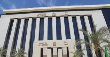مصر تمنع ارسال العمالة للسعودية والخليج وتحدد المهن المشمولة بالقرار 