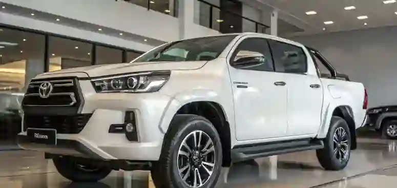 عبد اللطيف جميل يكشف السعر الجديد لتويوتا هايلكس 2026 الشكل الجديد