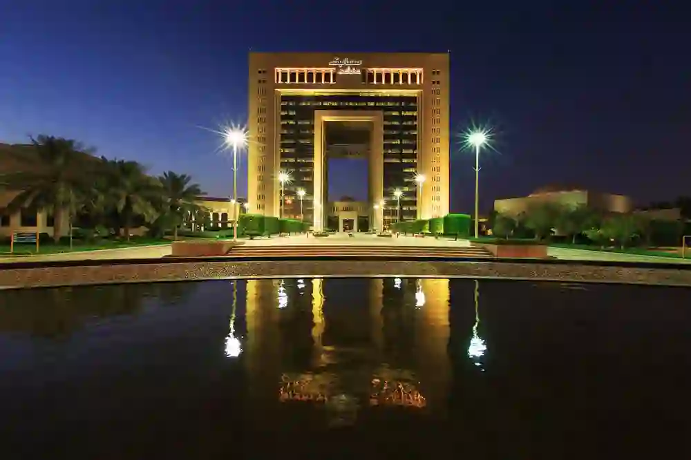 سهم سابك ينتظر قفزة كبيرة بعد قرارين من مجلس الادارة غيرت توجهات الشركة 