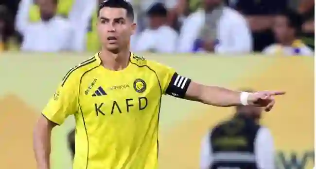 تلقي رونالدو لعرض ضخم للرحيل عن النصر لكن قرار الدون جاء خارج الصندوق 