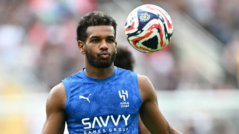 إنزاجي يحطم البليهي بالقرار الذي كان يخشاه جمهور الهلال 