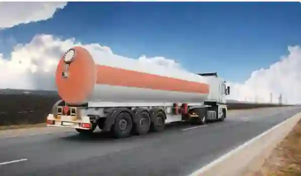 السعودية تتخذ اول اجراء حول نقل وتهريب البنزين والديزل بعد الهجمات الايرانية على المملكة