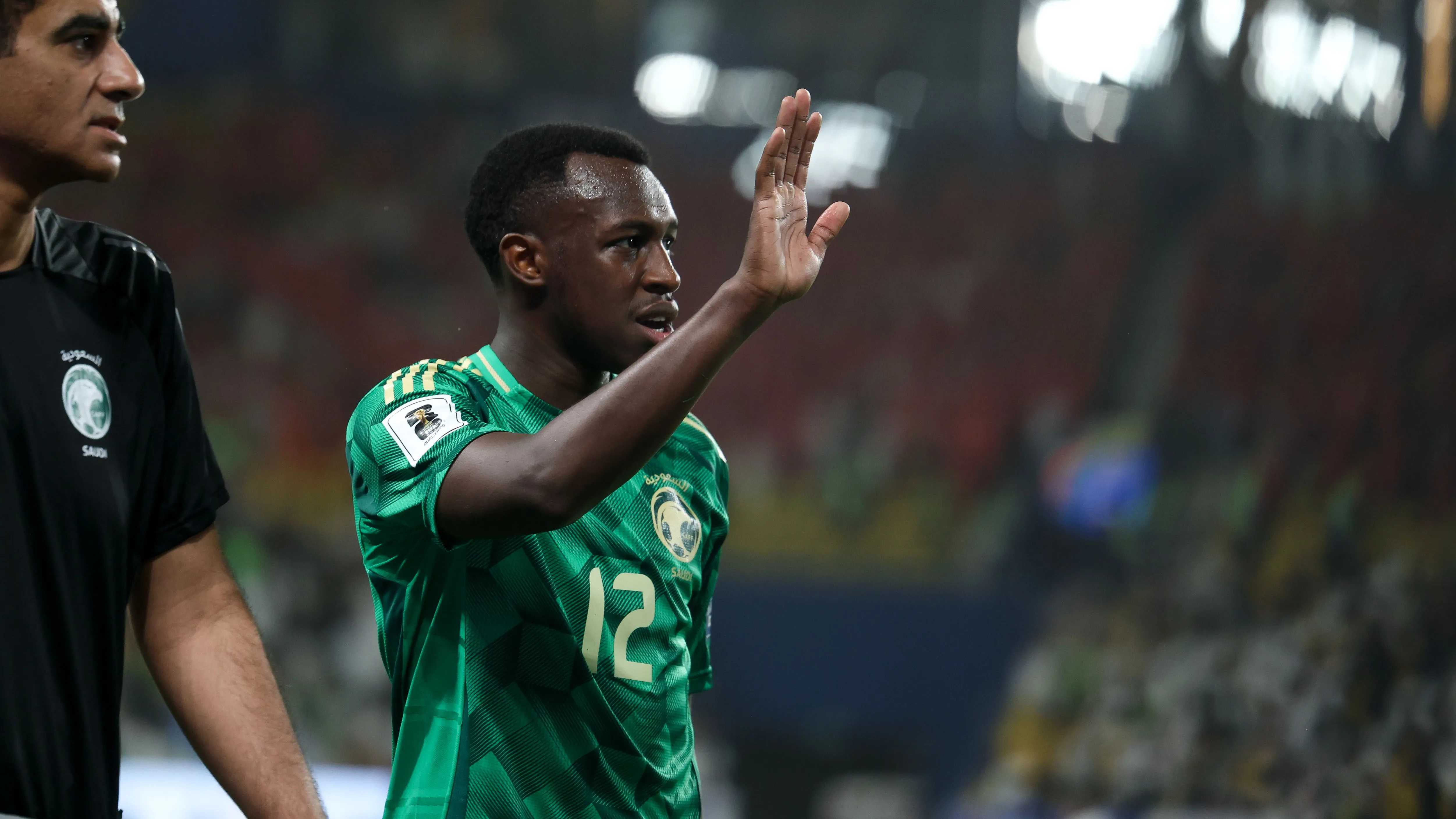 سعود عبد الحميد يحقق المعجزة السعودية واندية الدوري الكبار تتسابق لضمه بعد انجازه الفرنسي 