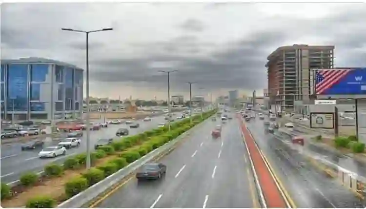 الوطني للارصاد يحدد مناطق الهطولات المطرية على السعودية اليوم الخميس 