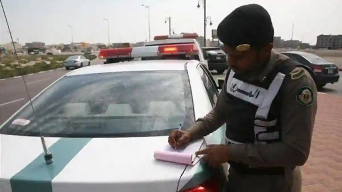 المرور السعودي يحدد الحد الأقصى من الركاب المسموح نقله في سيارات الخصوصي