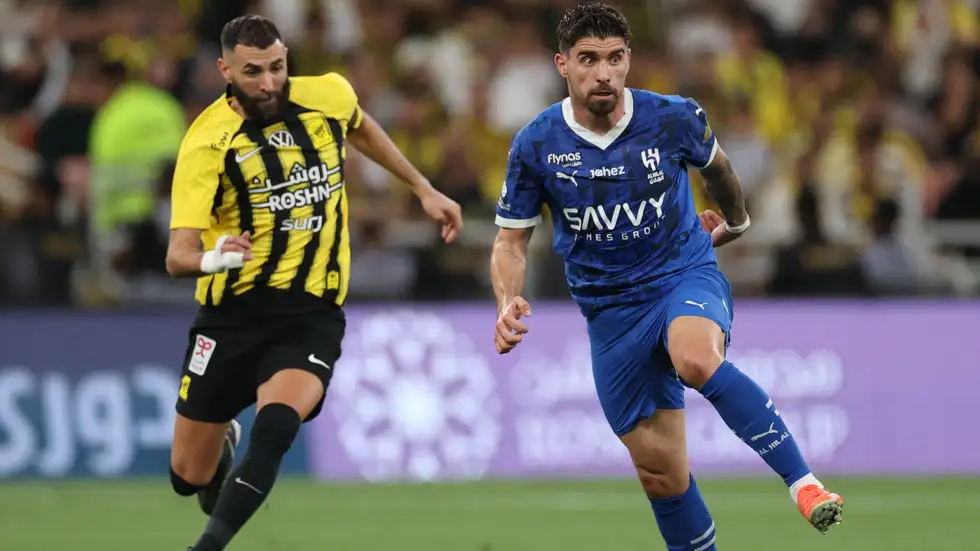 9 من نجوم دوري روشن يستعدون للرحيل النهائي وعلى رأسهم كريم بنزيما