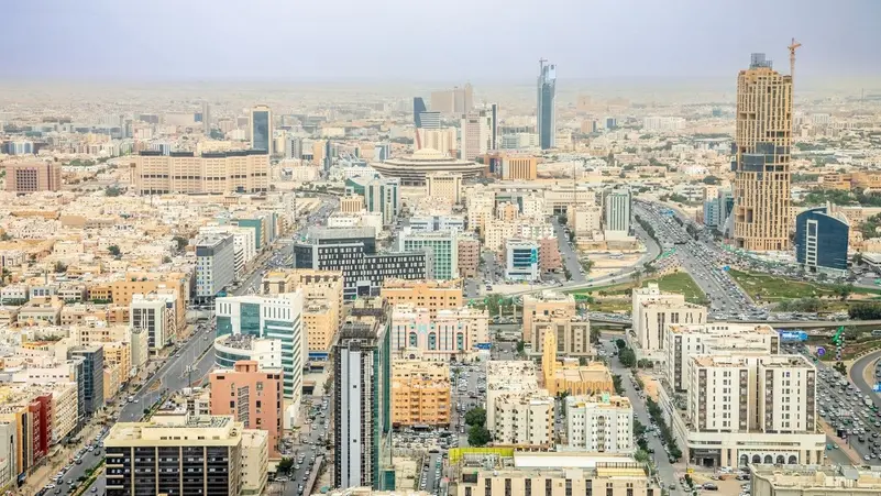 دليل تملك الاجانب للعقارات في السعودية من بداية 2026 والمناطق المحظورة عليهم 