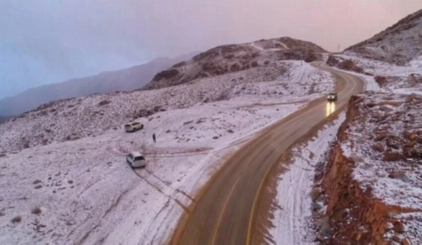 أسماء المناطق التي ستشهد تساقط الثلوج في السعودية خلال الساعات القادمة 