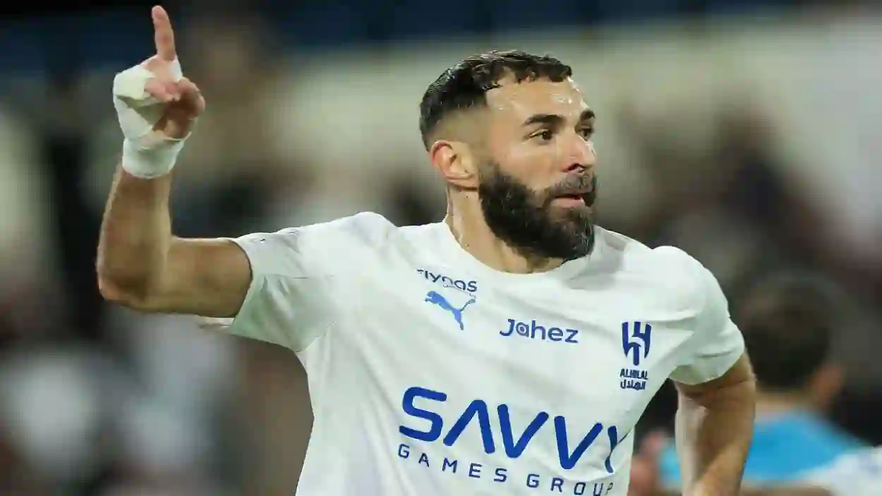 الهلال يضع بنزيما تحت اختبار قاسي والنتيجة خلال ساعات 