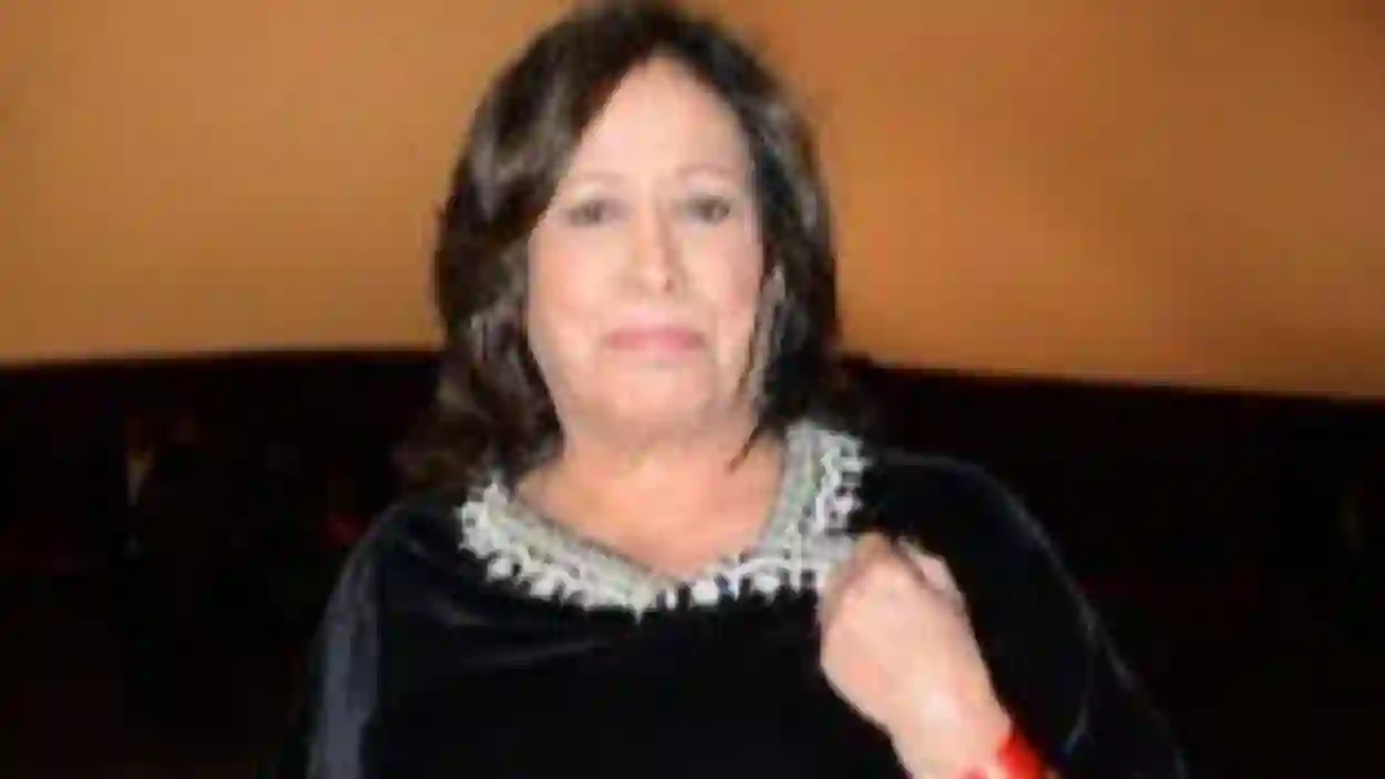 انهيار سوزان ابنة حياة الفهد بعد تلقيها خبر مفجع 