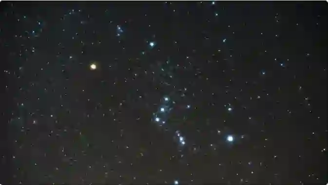 فلكية جدة تكشف سر النجوم التي ظهرت بشكل مفاجئ في سماء السعودية 