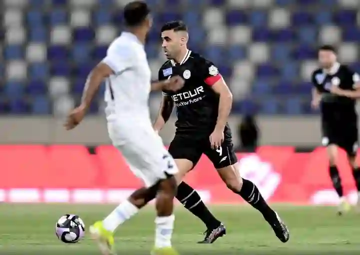 الشباب يوجه ضربة مبكرة للاتحاد قبل المواجهة في كأس الملك عبر لجنة الحكام 