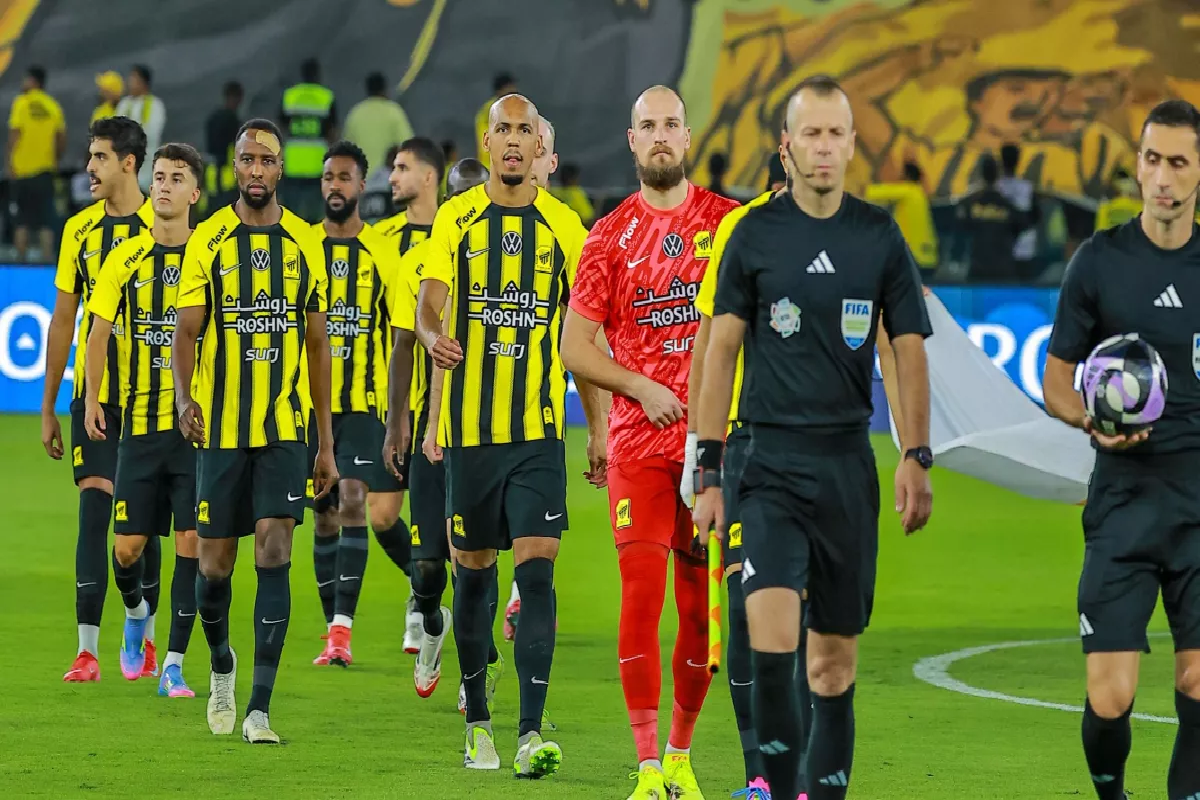 إدارة الاتحاد تفاجئ نجم دفاع النادي بقرار غريب مع انطلاقة الشتوية
